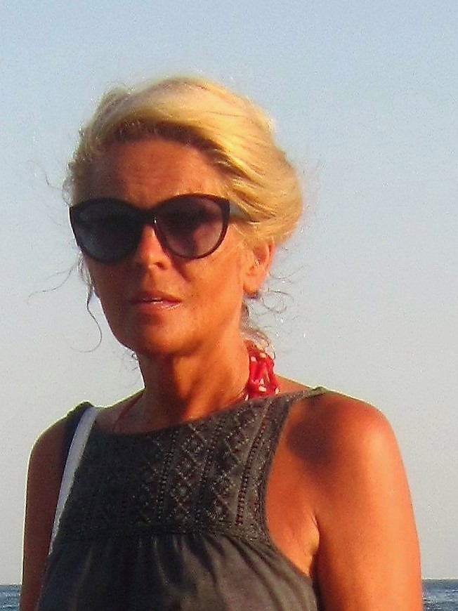 ������ ���