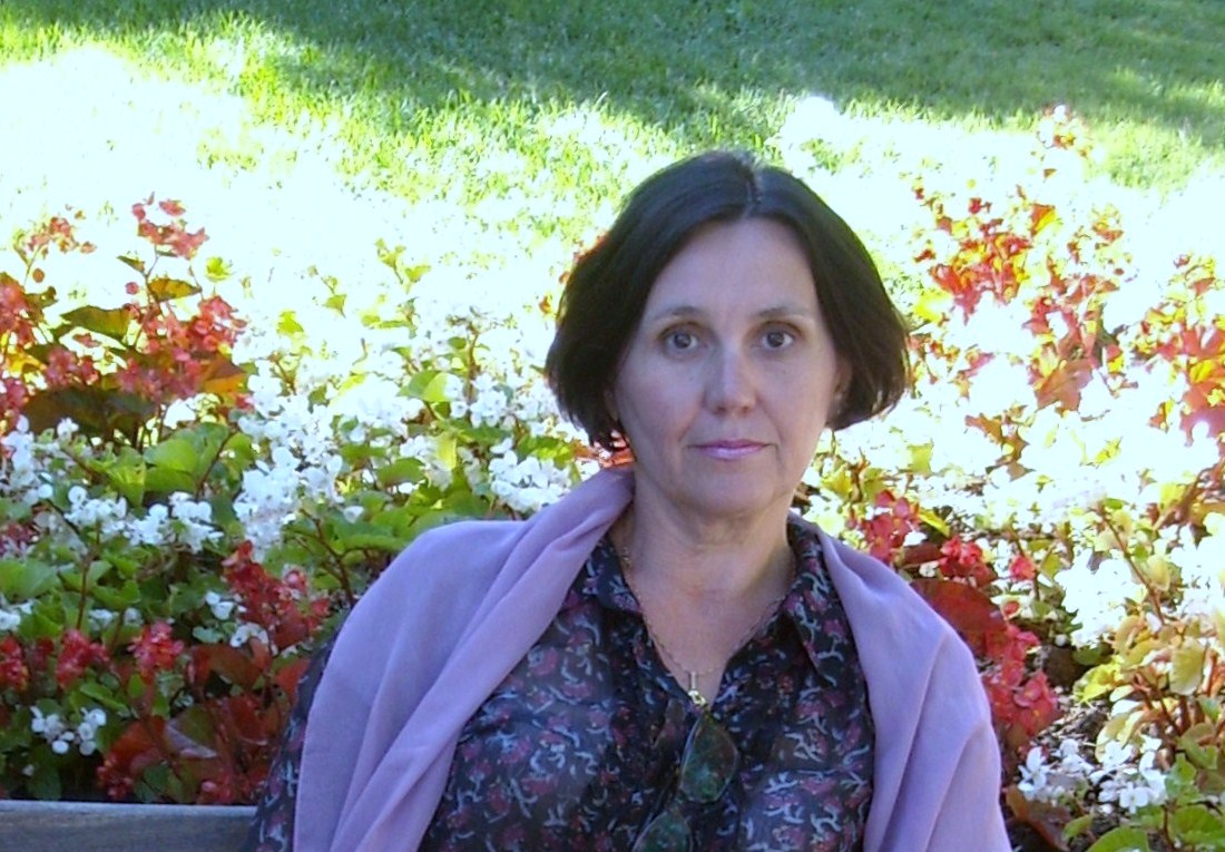 ����� ����