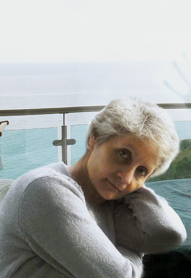 ������ ��