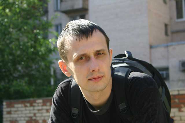 ����� ����