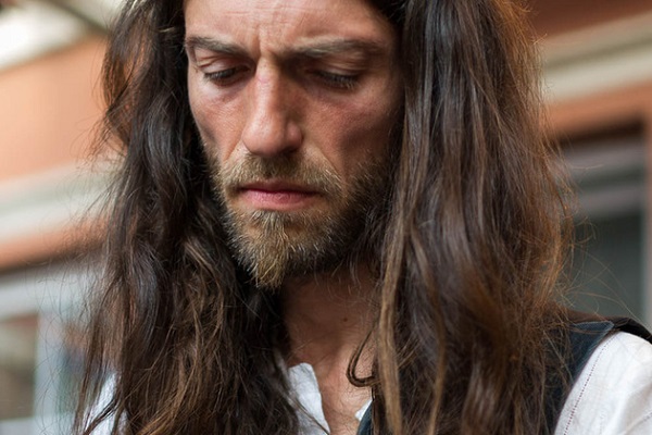 ���� ����