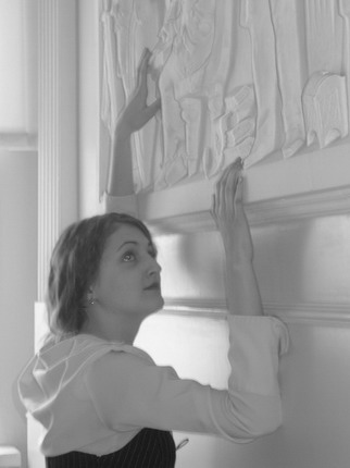 �������