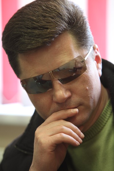 ���� ���