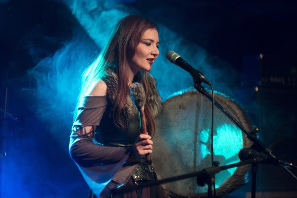 ���� ����