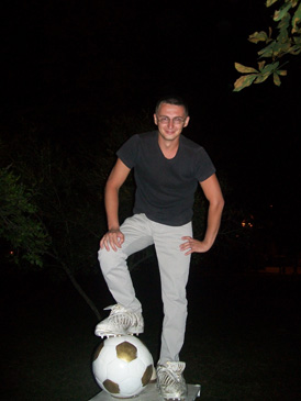 ����� ���