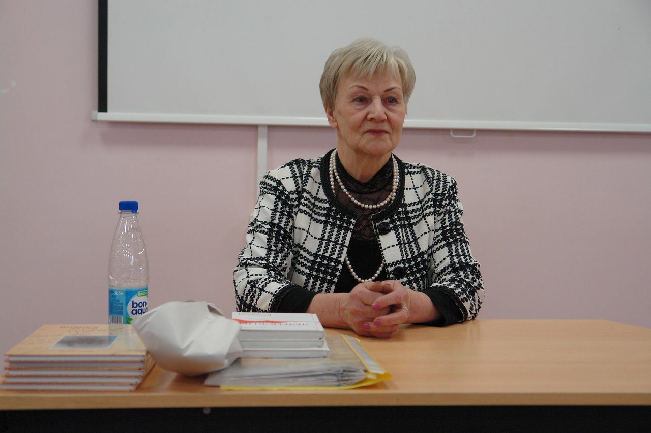 Нина Рябова