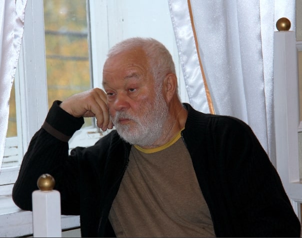 ������ ������