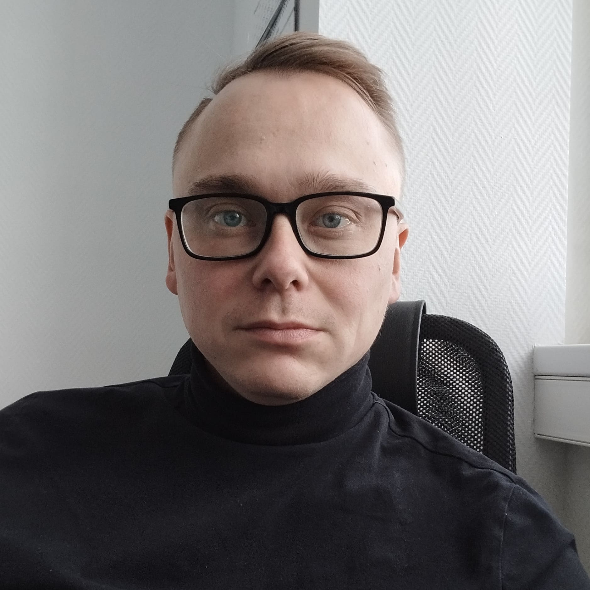 Дмитрий Сафаргалиев