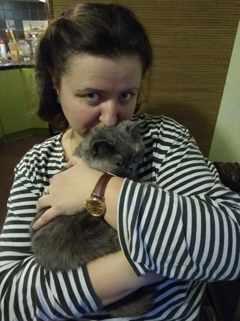 ����� ����