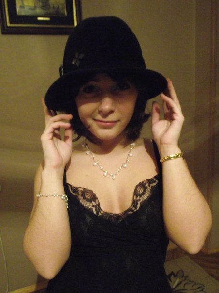 ����� ����