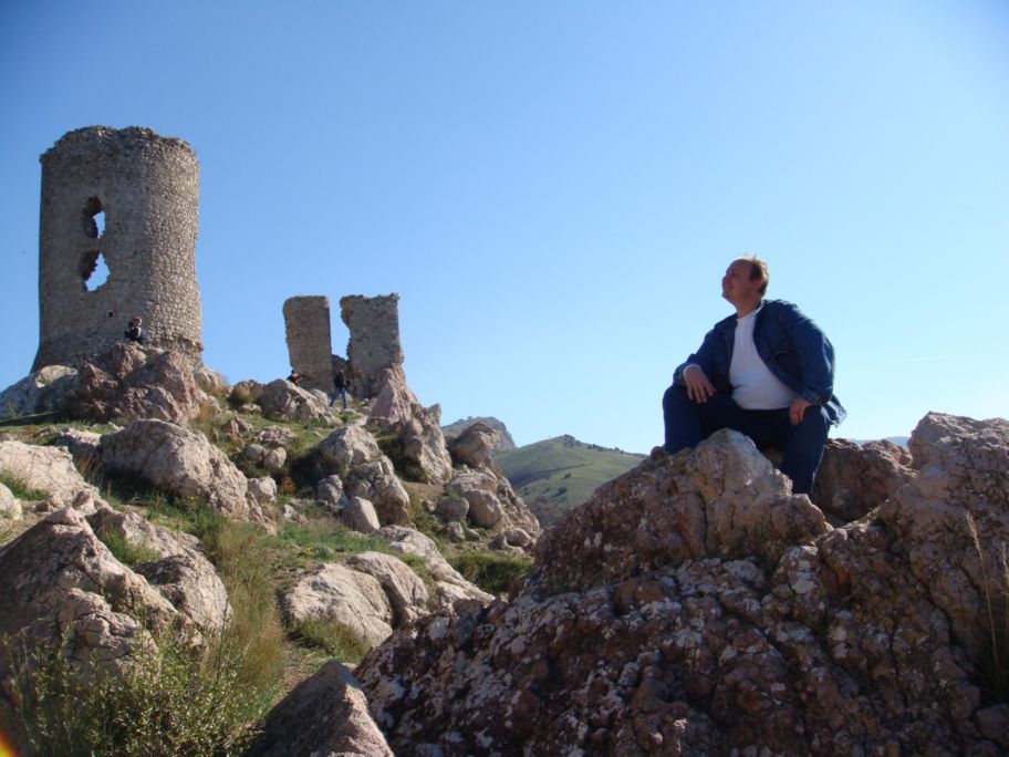 ������ ��