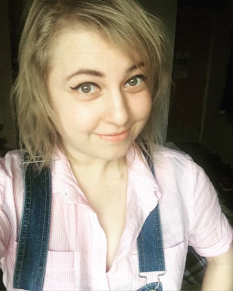 ����� ���