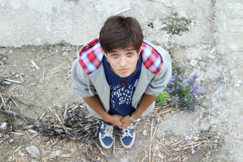 �������