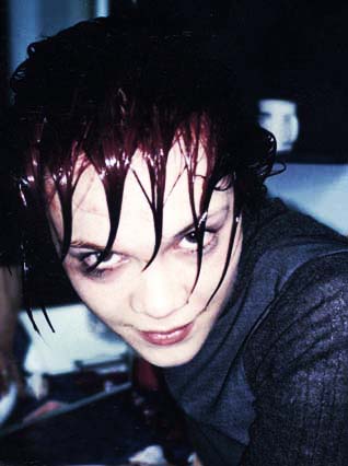 �������