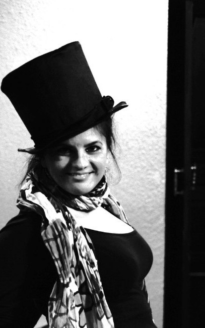 ���� ���