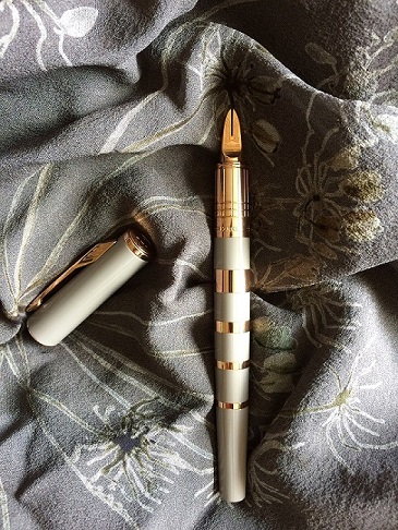 Мари Сиреневая