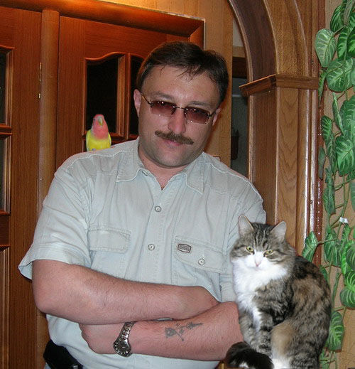 �������