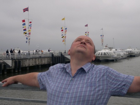 Александр Аве