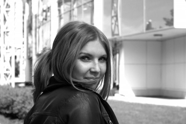 ����� ����