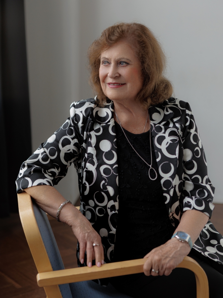 Тамара Селеменева