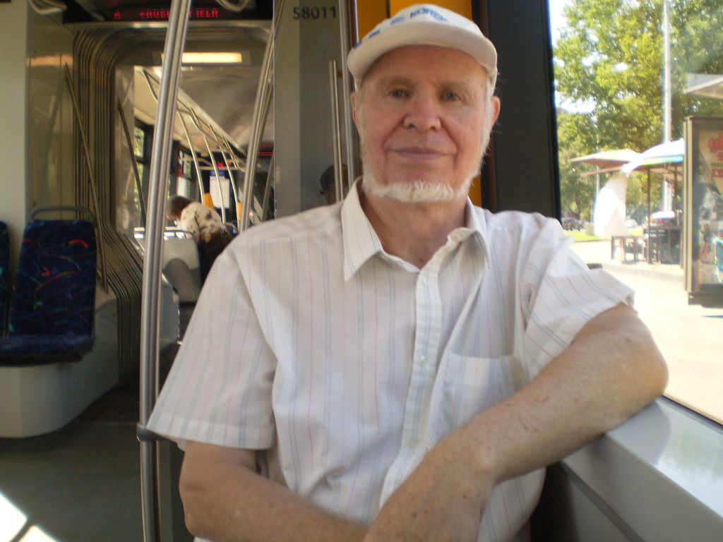 Леонид Хандурин