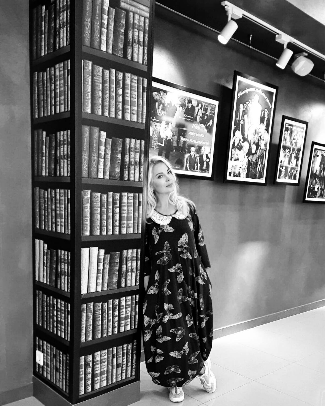 ����� ���