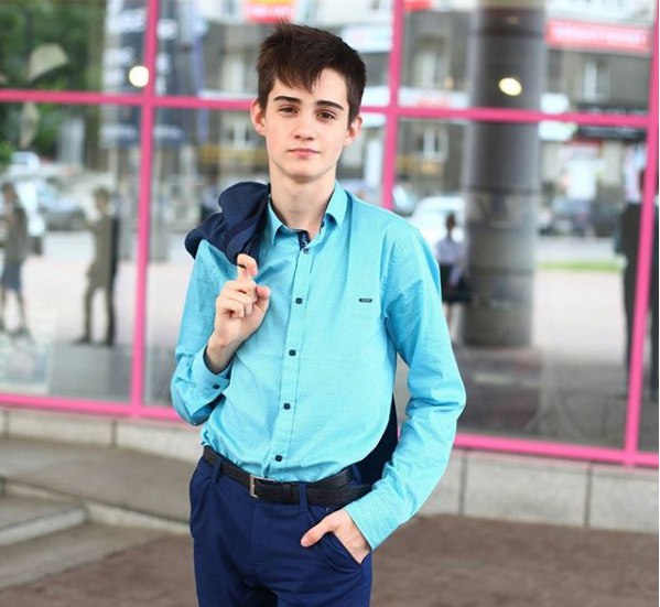 Михаил Ревин