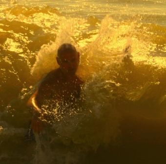 �������