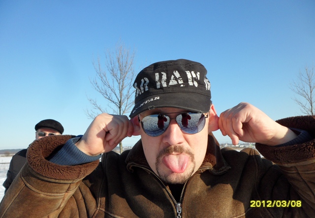 ���� ���