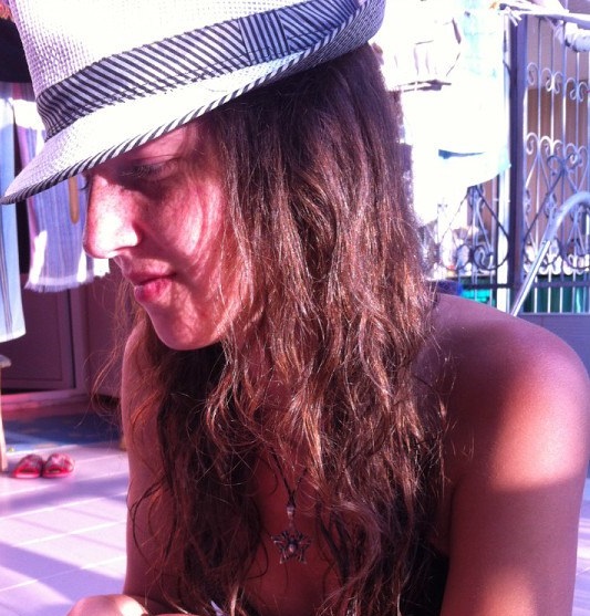 ������ ���