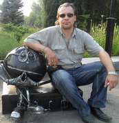 ����� ����