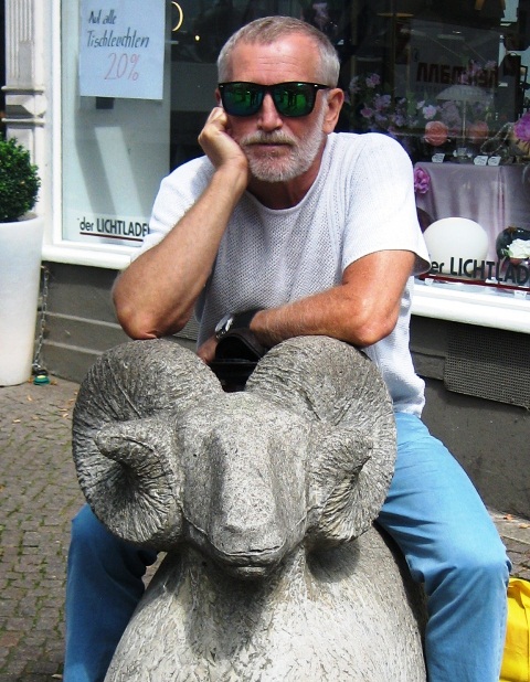 ���� ����