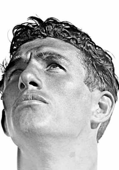 ����� ����