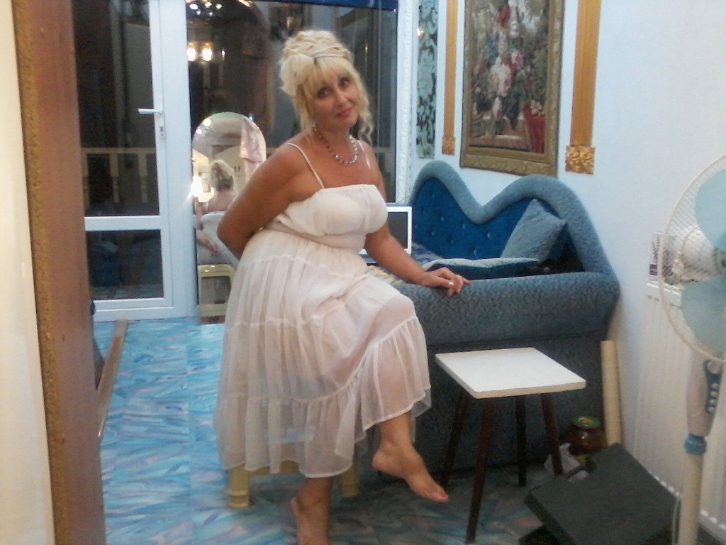 ��������